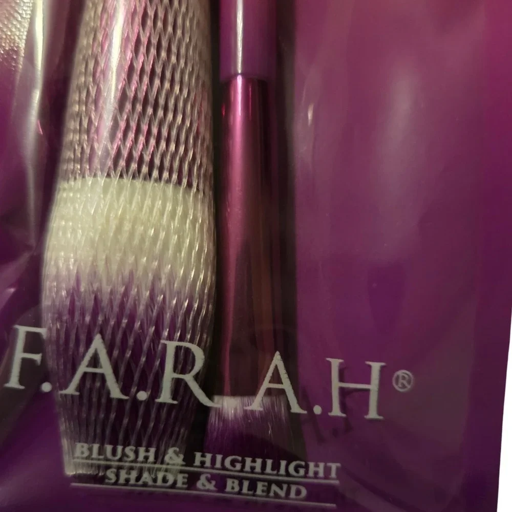 F.A.R.A.H Makeup Brush Set –‎ Blush & Highlight + Shade & Blend Brand New Sealed
